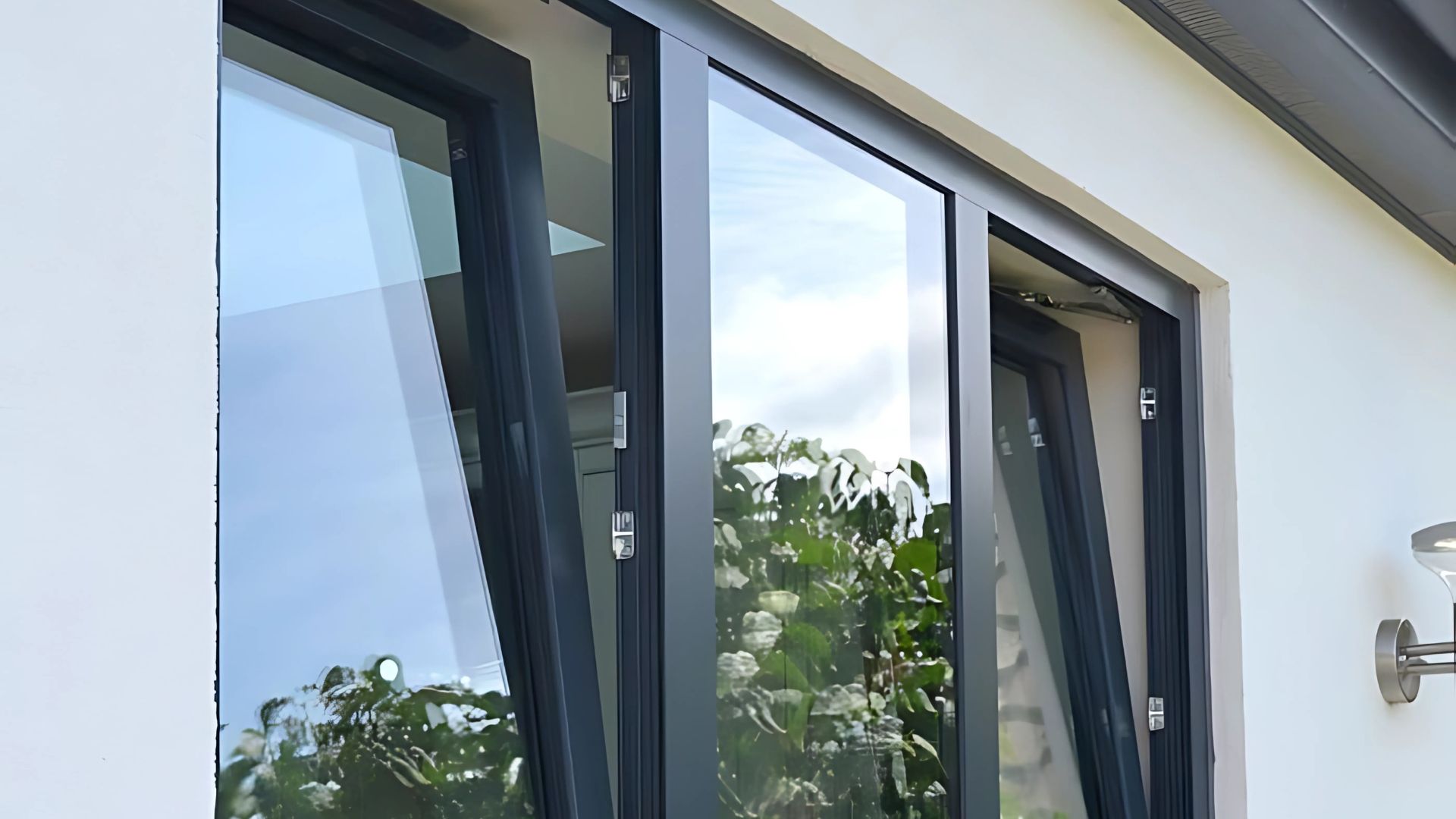 The Homeowner’s Guide to Tilt and Turn Windows